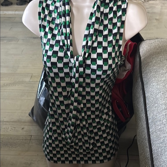 Banana Republic Ruched Green and Black Sleeveless Tank - Picture 1 of 2